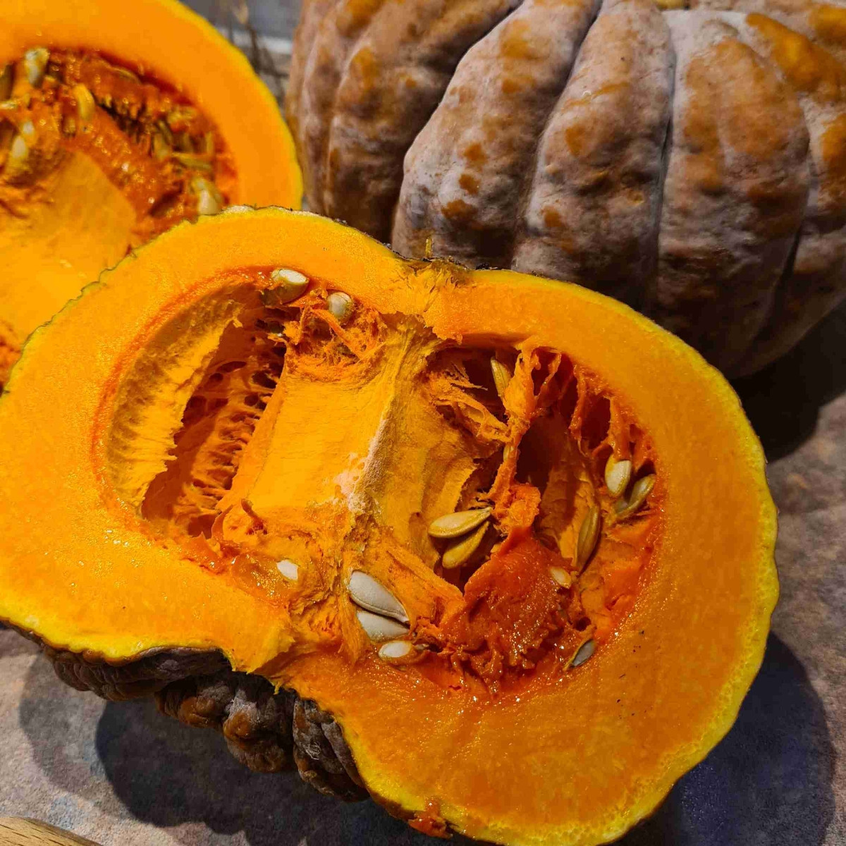 Blüte Und Blatt -Blüte Und Blatt 95d967e427abd274a873ca6f10ce33a3